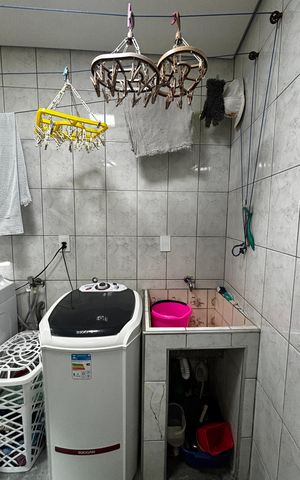 Casa à venda com 278m², 5 quartos e 3 vagas Casa à venda com 278m², 5 quartos e 3 vagasÁrea de Serviço