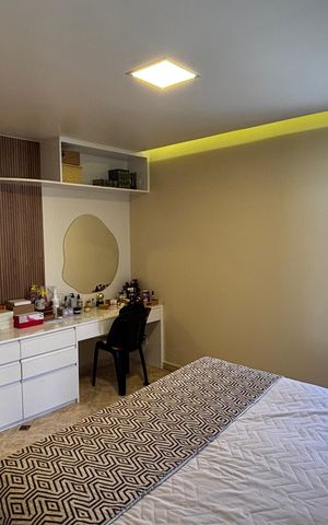 Casa à venda com 278m², 5 quartos e 3 vagas Casa à venda com 278m², 5 quartos e 3 vagasSuíte