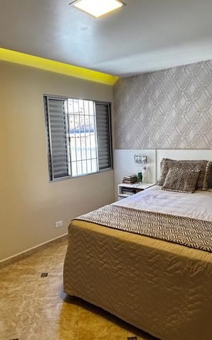 Casa à venda com 278m², 5 quartos e 3 vagas Casa à venda com 278m², 5 quartos e 3 vagasSuíte