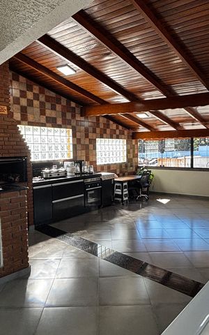 Casa à venda com 278m², 5 quartos e 3 vagas Casa à venda com 278m², 5 quartos e 3 vagasVaranda Gourmet