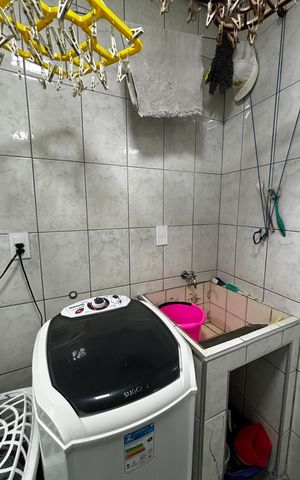Casa à venda com 278m², 5 quartos e 3 vagas Casa à venda com 278m², 5 quartos e 3 vagasÁrea de Serviço