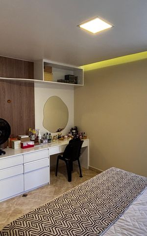 Casa à venda com 278m², 5 quartos e 3 vagas Casa à venda com 278m², 5 quartos e 3 vagasSuíte