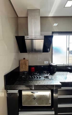 Casa à venda com 278m², 5 quartos e 3 vagas Casa à venda com 278m², 5 quartos e 3 vagasCozinha 2