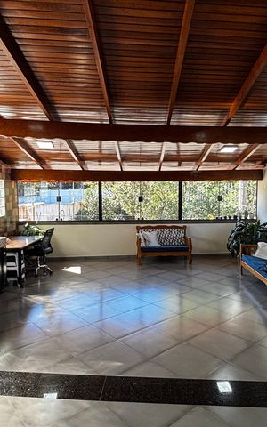 Casa à venda com 278m², 5 quartos e 3 vagas Casa à venda com 278m², 5 quartos e 3 vagasVaranda Gourmet