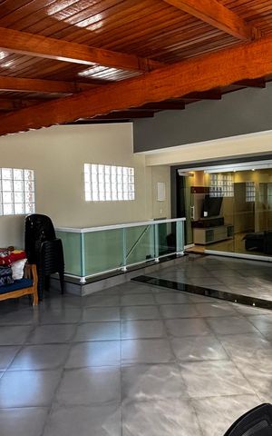 Casa à venda com 278m², 5 quartos e 3 vagas Casa à venda com 278m², 5 quartos e 3 vagasVaranda Gourmet
