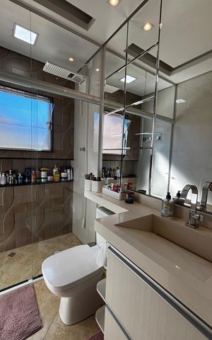 Casa à venda com 278m², 5 quartos e 3 vagas Casa à venda com 278m², 5 quartos e 3 vagasBanheiro 2