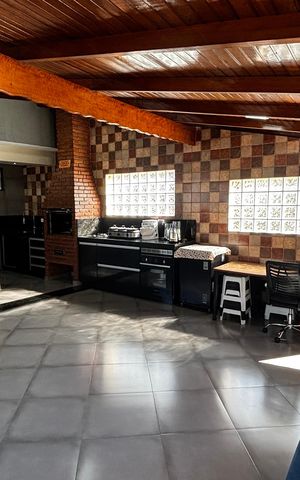 Casa à venda com 278m², 5 quartos e 3 vagas Casa à venda com 278m², 5 quartos e 3 vagasVaranda Gourmet