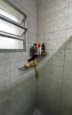 Casa à venda com 278m², 5 quartos e 3 vagas Casa à venda com 278m², 5 quartos e 3 vagasBanheiro 1