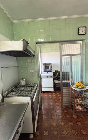 Apartamento à venda com 240m², 3 quartos e 1 vaga Apartamento à venda com 240m², 3 quartos e 1 vagaCozinha