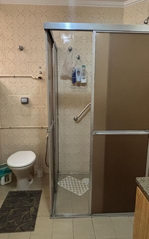 Apartamento à venda com 240m², 3 quartos e 1 vaga Apartamento à venda com 240m², 3 quartos e 1 vagaBanheiro