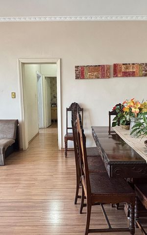 Apartamento à venda com 240m², 3 quartos e 1 vaga Apartamento à venda com 240m², 3 quartos e 1 vagaSala - Sala de Jantar