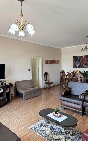 Apartamento à venda com 240m², 3 quartos e 1 vaga Apartamento à venda com 240m², 3 quartos e 1 vagaSala - Sala de Jantar