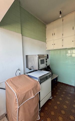 Apartamento à venda com 240m², 3 quartos e 1 vaga Apartamento à venda com 240m², 3 quartos e 1 vagaÁrea de Serviço