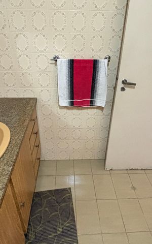 Apartamento à venda com 240m², 3 quartos e 1 vaga Apartamento à venda com 240m², 3 quartos e 1 vagaBanheiro