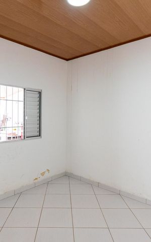 Casa à venda com 280m², 4 quartos e 2 vagas Casa à venda com 280m², 4 quartos e 2 vagasQuarto 2
