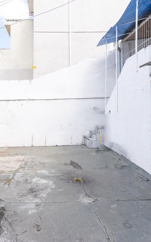 Casa à venda com 280m², 4 quartos e 2 vagas Casa à venda com 280m², 4 quartos e 2 vagasQuintal