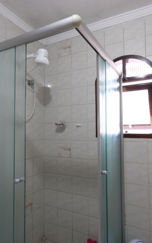 Casa à venda com 199m², 3 quartos e 2 vagasBanheiro de cima