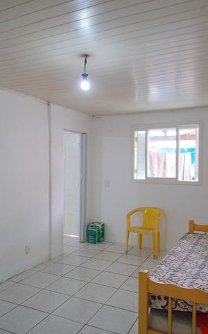 Casa à venda com 80m², 2 quartos e 2 vagasSuíte