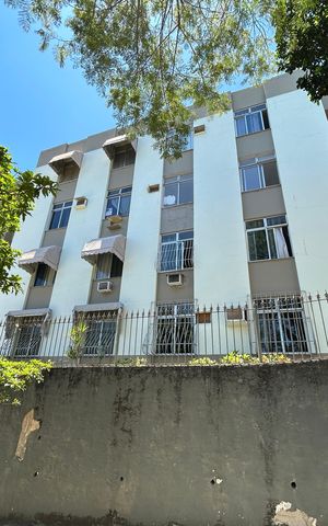 Apartamento à venda com 76m², 2 quartos e 1 vagaFachada + plaquinha
