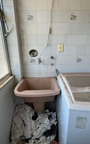 Apartamento à venda com 76m², 2 quartos e 1 vagaÁrea de Serviço