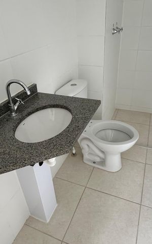 Apartamento à venda com 54m², 3 quartos e 1 vaga Apartamento à venda com 54m², 3 quartos e 1 vagaBanheiro Social