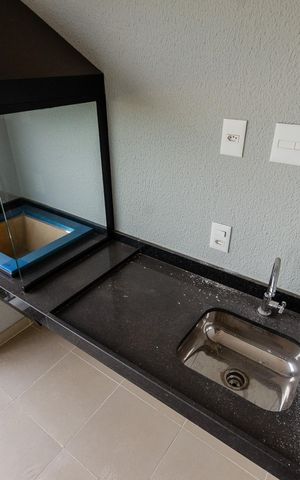 Apartamento à venda com 86m², 3 quartos e 2 vagas Apartamento à venda com 86m², 3 quartos e 2 vagasSala - Sacada
