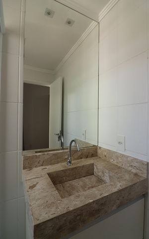 Apartamento à venda com 71m², 2 quartos e 1 vagaQuarto 1 - Suíte Banheiro 