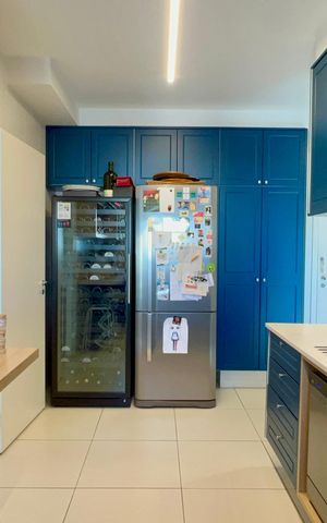 Apartamento à venda com 149m², 3 quartos e 2 vagas Apartamento à venda com 149m², 3 quartos e 2 vagasCozinha