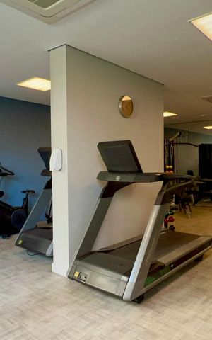 Apartamento à venda com 149m², 3 quartos e 2 vagas Apartamento à venda com 149m², 3 quartos e 2 vagasAcademia
