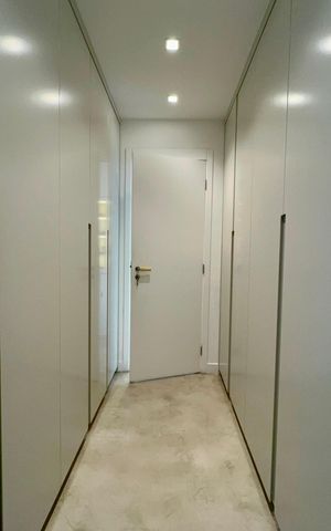 Apartamento à venda com 149m², 3 quartos e 2 vagas Apartamento à venda com 149m², 3 quartos e 2 vagasCloset da suíte 3