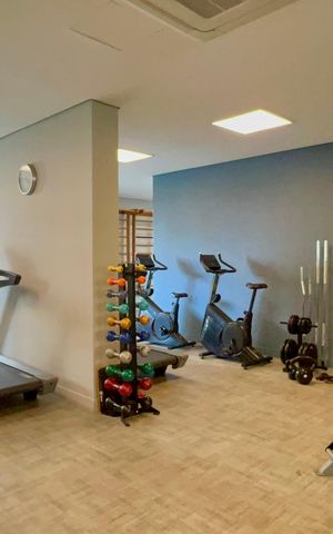 Apartamento à venda com 149m², 3 quartos e 2 vagas Apartamento à venda com 149m², 3 quartos e 2 vagasAcademia