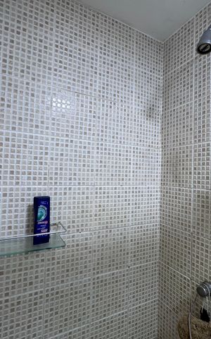 Apartamento à venda com 70m², 2 quartos e 1 vaga Apartamento à venda com 70m², 2 quartos e 1 vagaSuíte - Banheiro