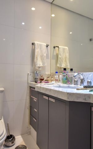 Apartamento para alugar com 228m², 3 quartos e 4 vagasBanheiro 1 da Suíte  3