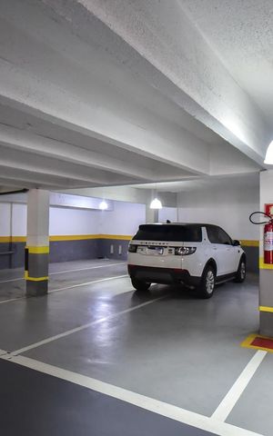 Apartamento para alugar com 228m², 3 quartos e 4 vagasVagas de Garagem