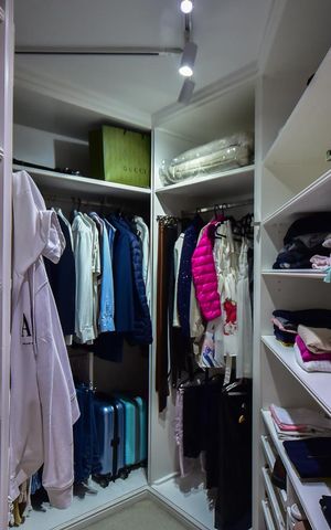 Apartamento para alugar com 228m², 3 quartos e 4 vagasArmário da Suíte  3