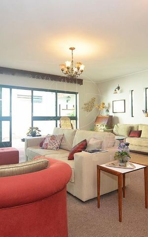 Casa à venda com 250m², 3 quartos e 3 vagas