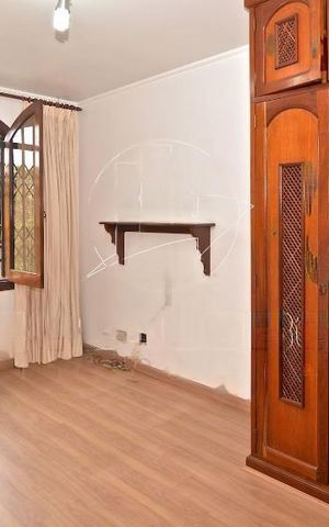 Casa à venda com 333m², 4 quartos e 4 vagas