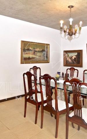 Casa à venda com 521m², 3 quartos e 4 vagas