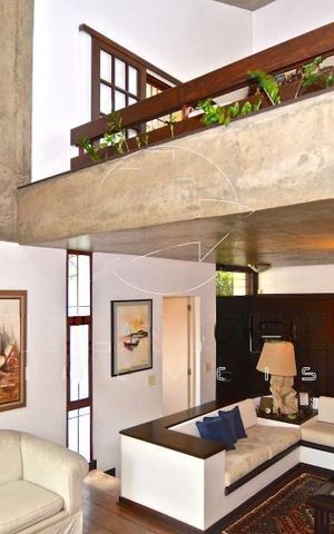 Casa à venda com 521m², 3 quartos e 4 vagas