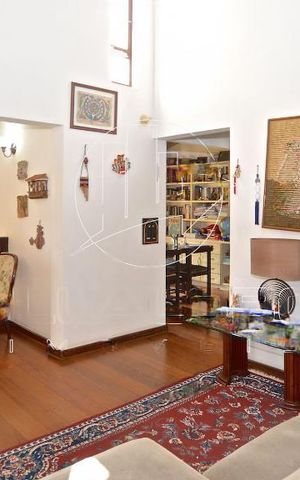 Casa à venda com 521m², 3 quartos e 4 vagas