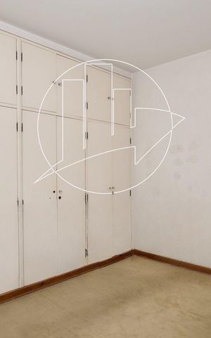 Casa à venda com 250m², 2 quartos e 8 vagas