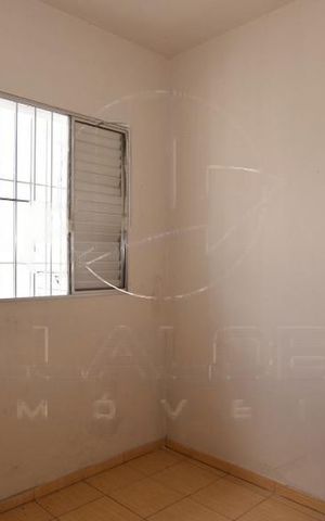 Casa à venda com 250m², 2 quartos e 8 vagas