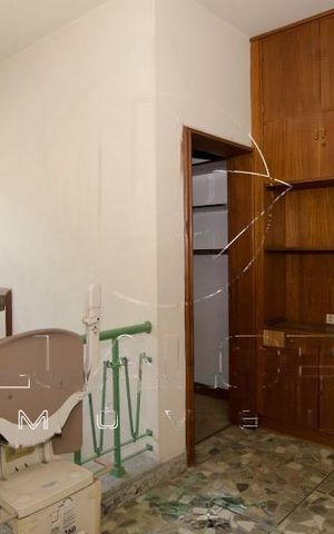 Casa à venda com 250m², 2 quartos e 8 vagas