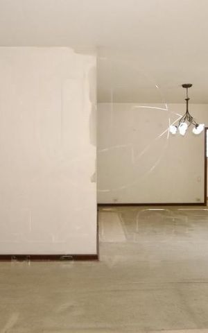 Casa à venda com 250m², 2 quartos e 8 vagas
