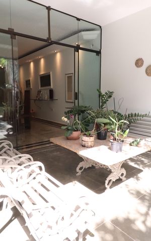 Casa para alugar com 360m², 3 quartos e 4 vagasVaranda