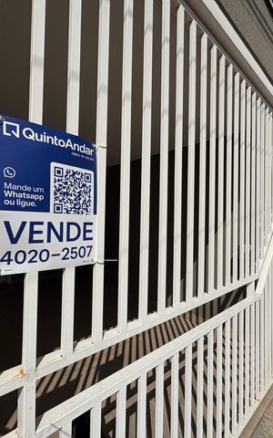 Casa à venda com 200m², 3 quartos e 2 vagasPlaca