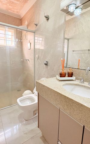 Casa à venda com 200m², 3 quartos e 2 vagasBanheiro Social