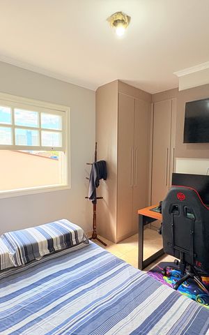 Casa à venda com 200m², 3 quartos e 2 vagasQuarto 1