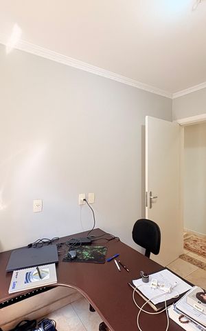 Casa à venda com 200m², 3 quartos e 2 vagasQuarto 2