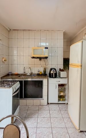 Casa à venda com 223m², 1 quarto e 2 vagas Casa à venda com 223m², 1 quarto e 2 vagasCozinha